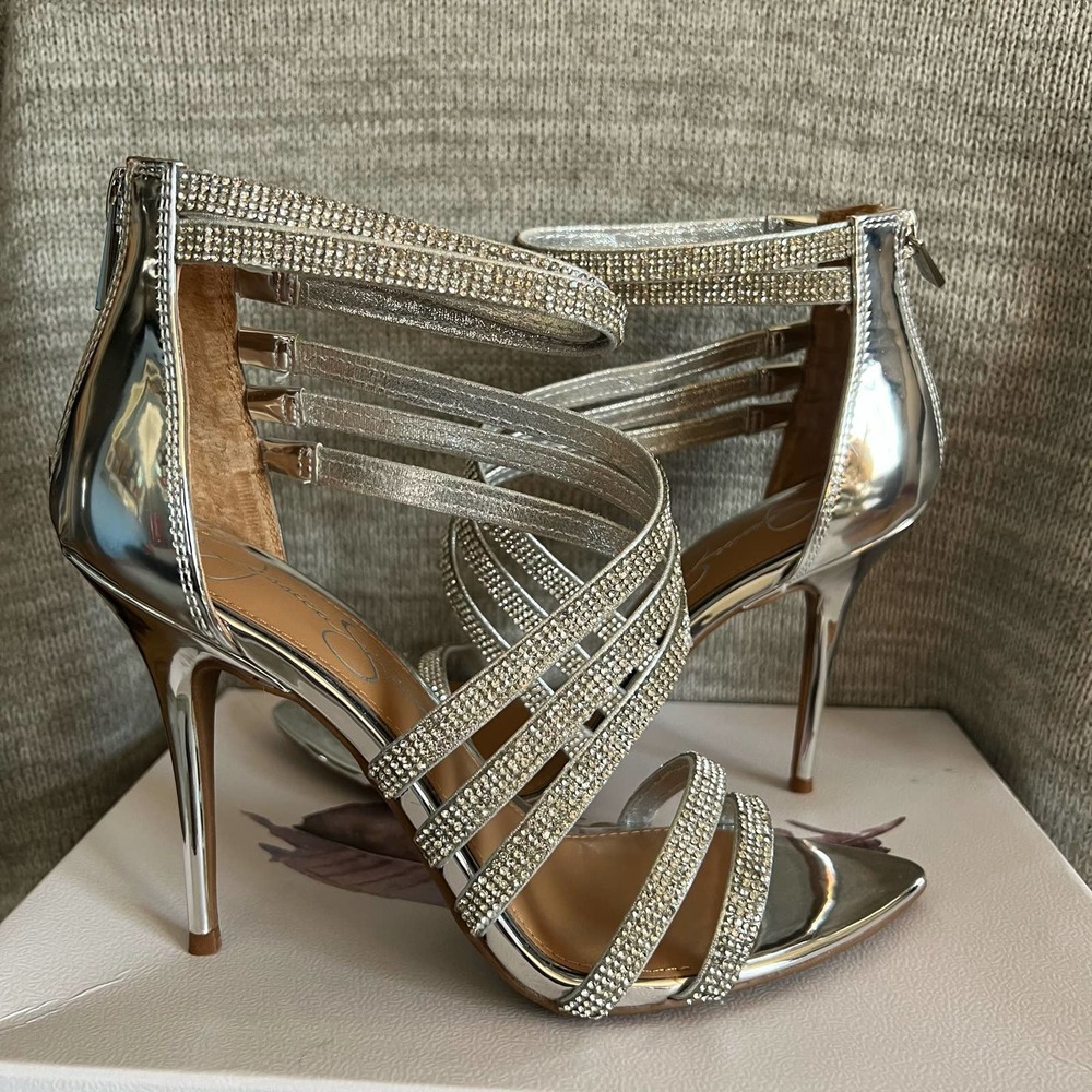 New Jessica Simpson Winifield Silver Rhinestone Heels Shoe Size 8.5 Strappy - Picture 1 of 9